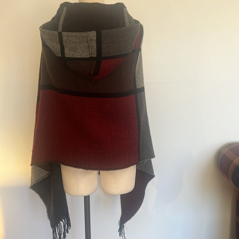 Shawl wrap - Picture 3 of 15
